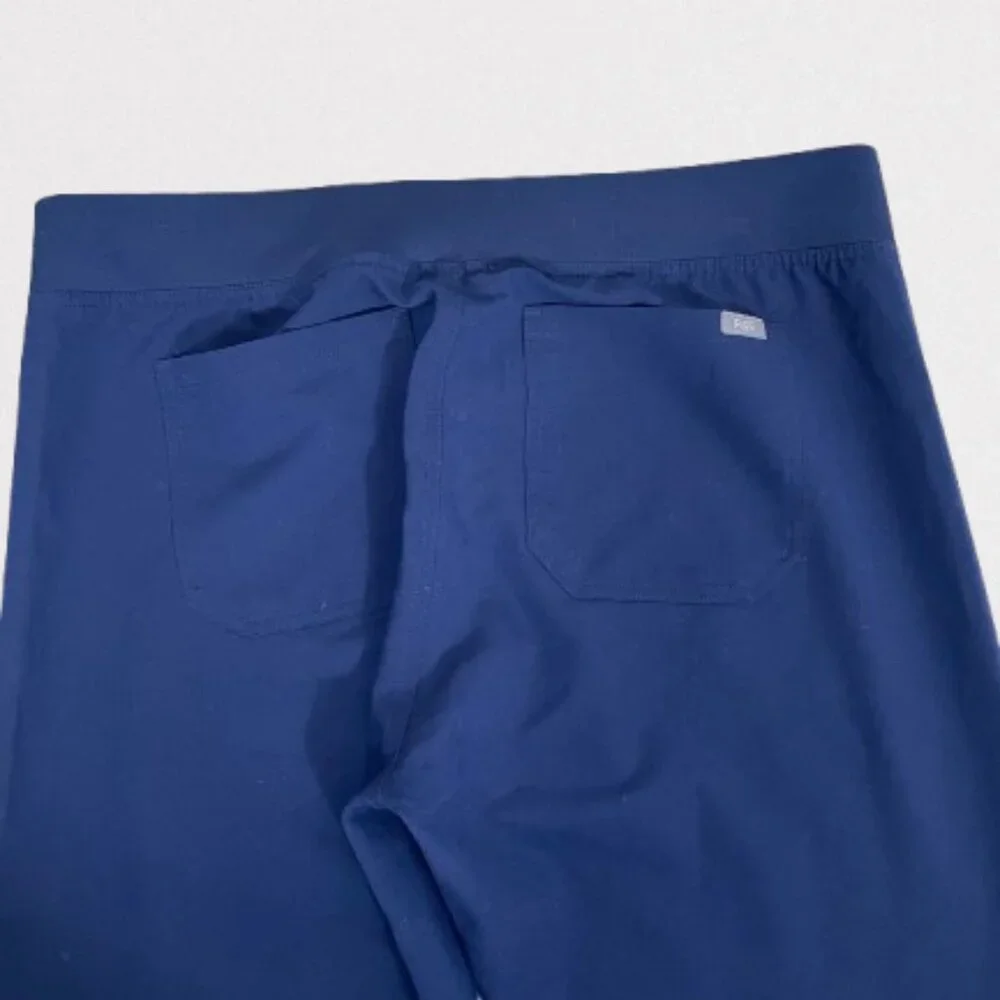 FIGS NWOT Men's Pisco Basic Scrub Pants Size L Navy Blue